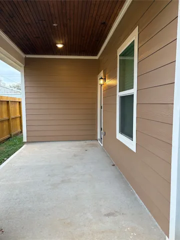 $1,800 | 205 Mcelroy Avenue, Wharton, TX 77488