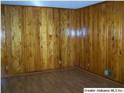 1905 Mae Road Anniston, AL 36207 - Photo 2 of 16