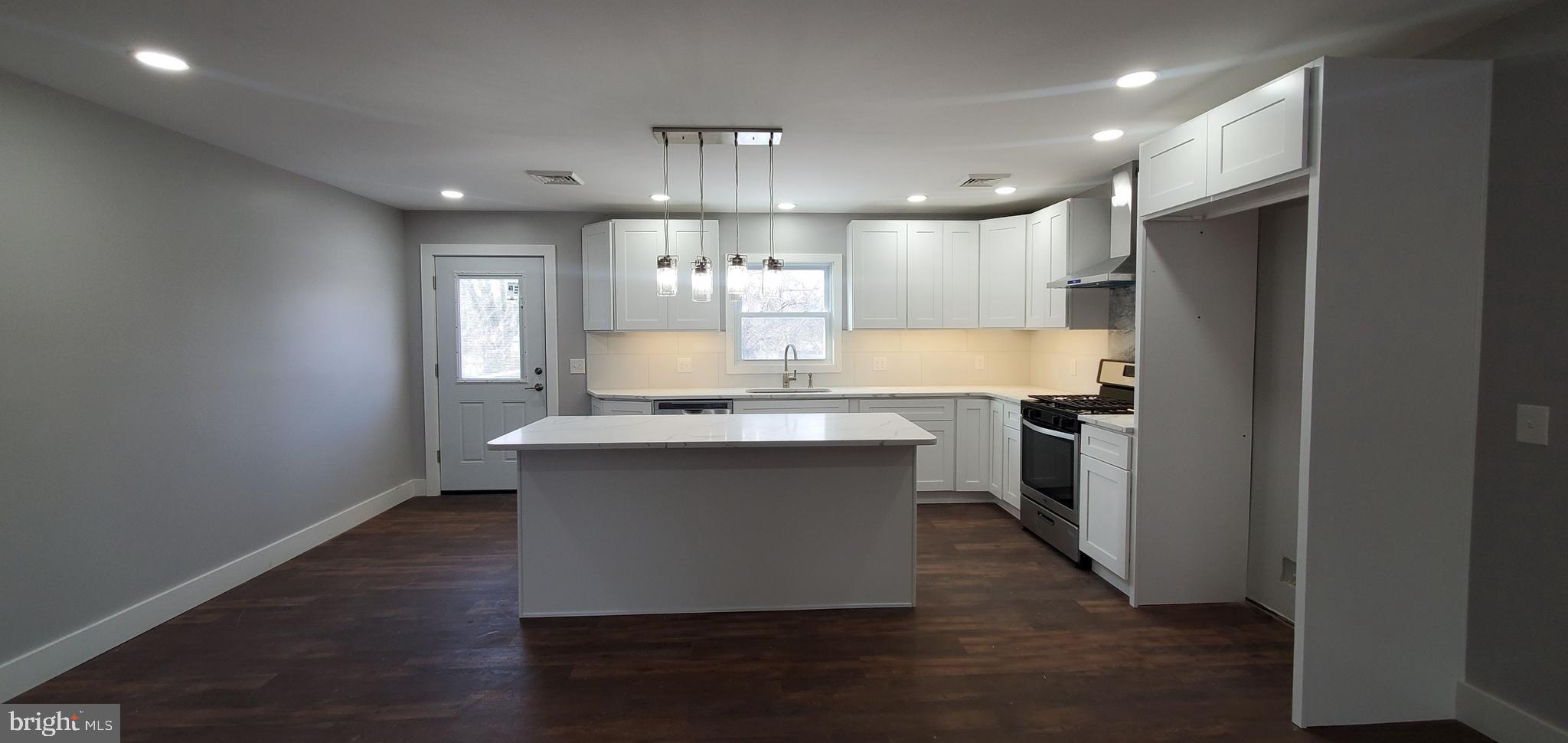 28 Hook Road Millville, NJ 08332 - Photo 9 of 26 Gallery Image 9