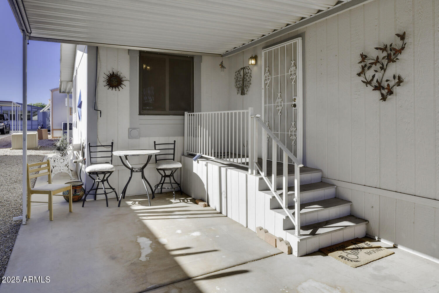 17200 West Bell Road, Unit 1745 Surprise, AZ 85374 - Photo 6 of 24 a view of entryway and hall