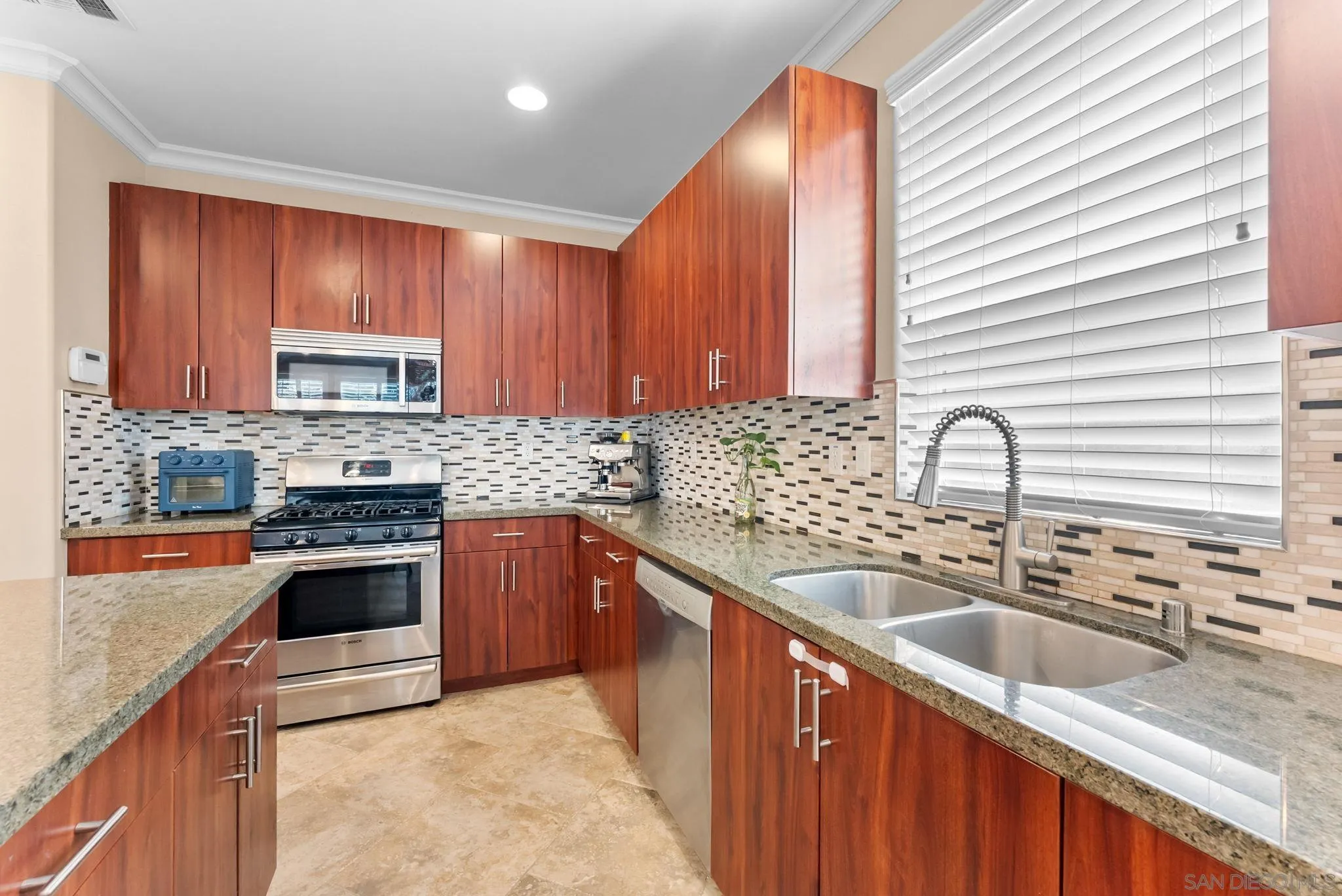 2405 Copper Way Carlsbad, CA 92009 - Photo 14 of 53