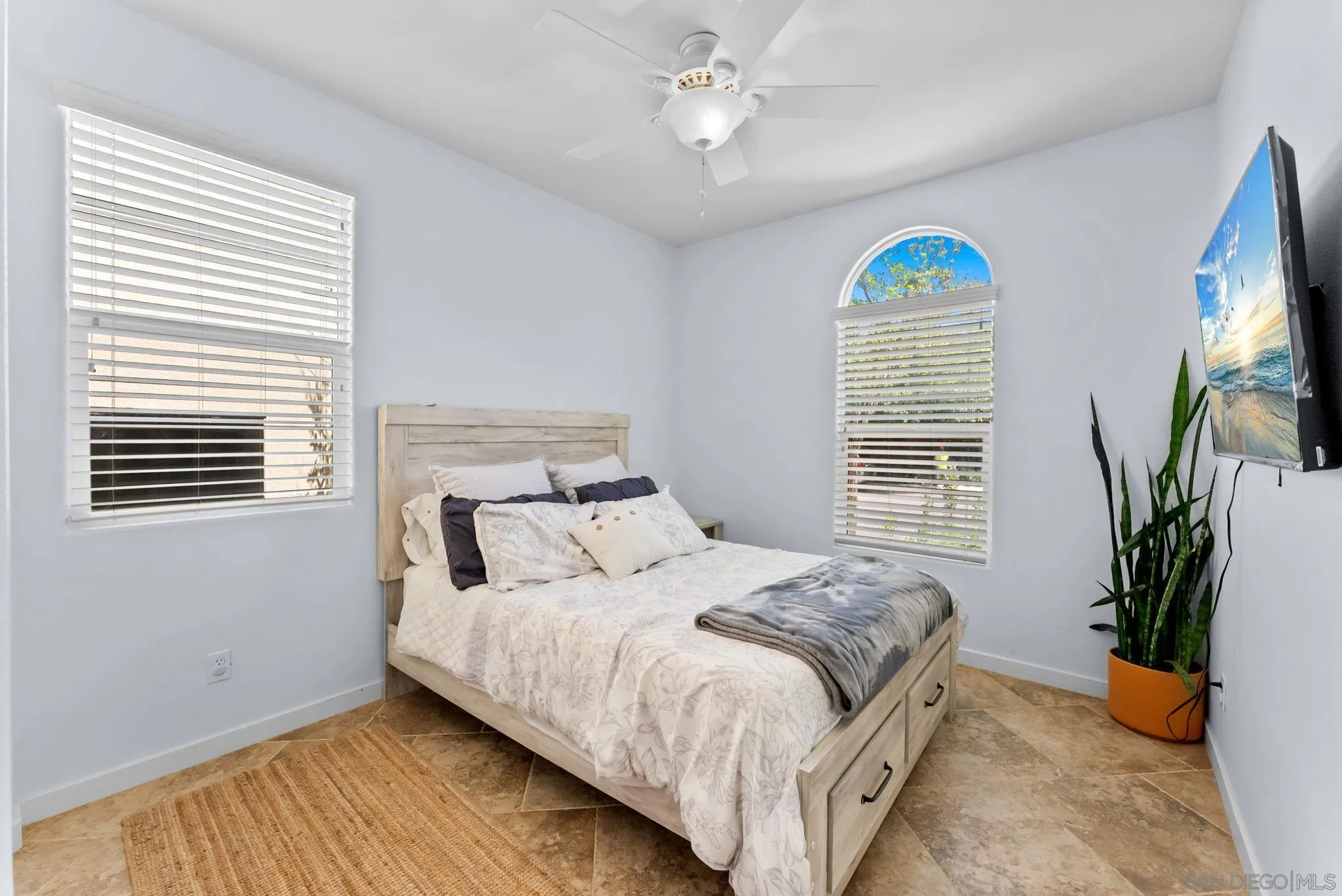 2405 Copper Way Carlsbad, CA 92009 - Photo 15 of 53