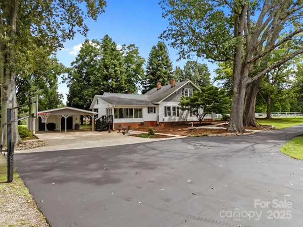$825,000 | 8900 Old Concord Road, Salisbury, NC 28146
