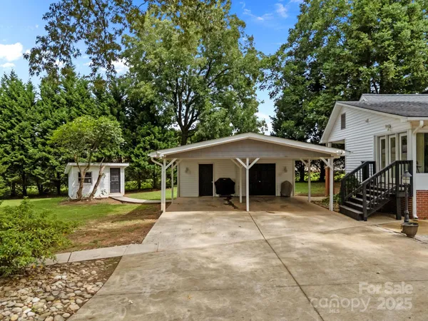 $825,000 | 8900 Old Concord Road, Salisbury, NC 28146