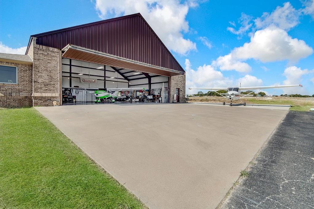 117 Citation Drive Cresson, TX 76035 - Photo 34 of 40 Airplane Hangar