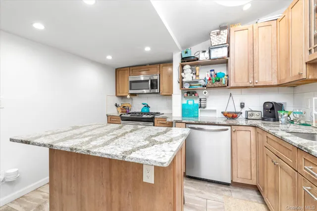 $685,000 | 103 Oakley Avenue, Elmont, NY 11003