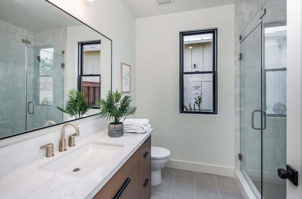 824 Conestoga Court Encinitas, CA 92024 - Photo 13 of 38 Bath