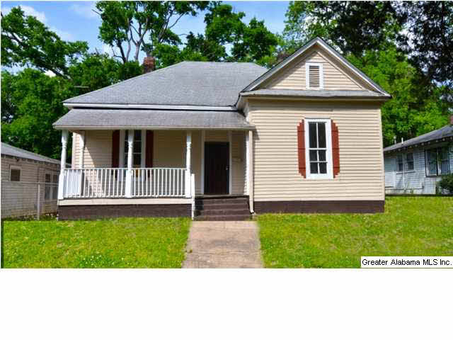 1017 15th Place Southwest Birmingham, AL 35211 - Photo 1 of 30