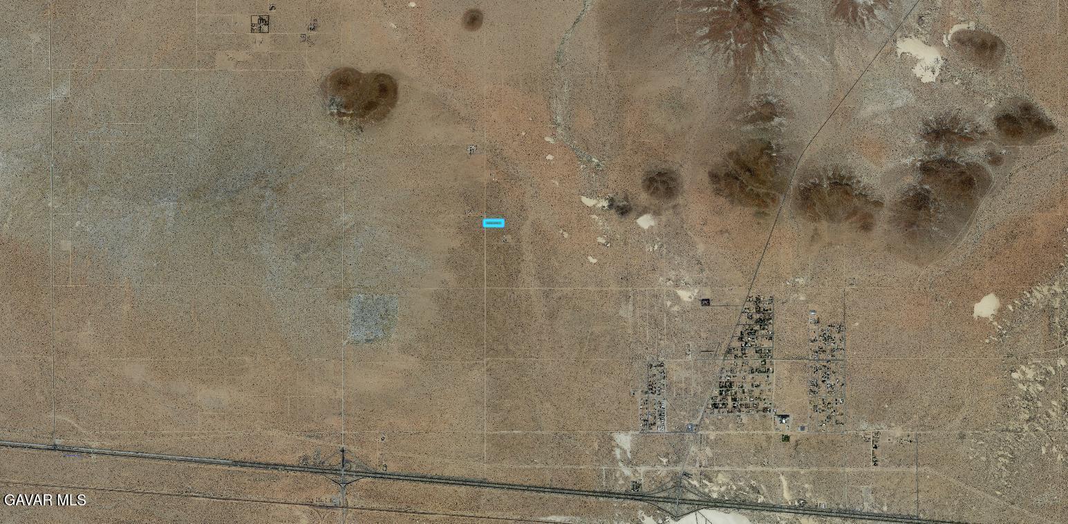 Castle Butte Drive North Edwards, CA 93523 - Photo 7 of 12 a bathroom with a shower