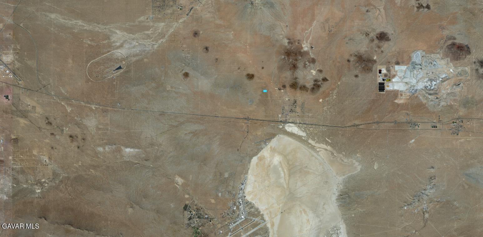 Castle Butte Drive North Edwards, CA 93523 - Photo 9 of 12 a bathroom with a shower