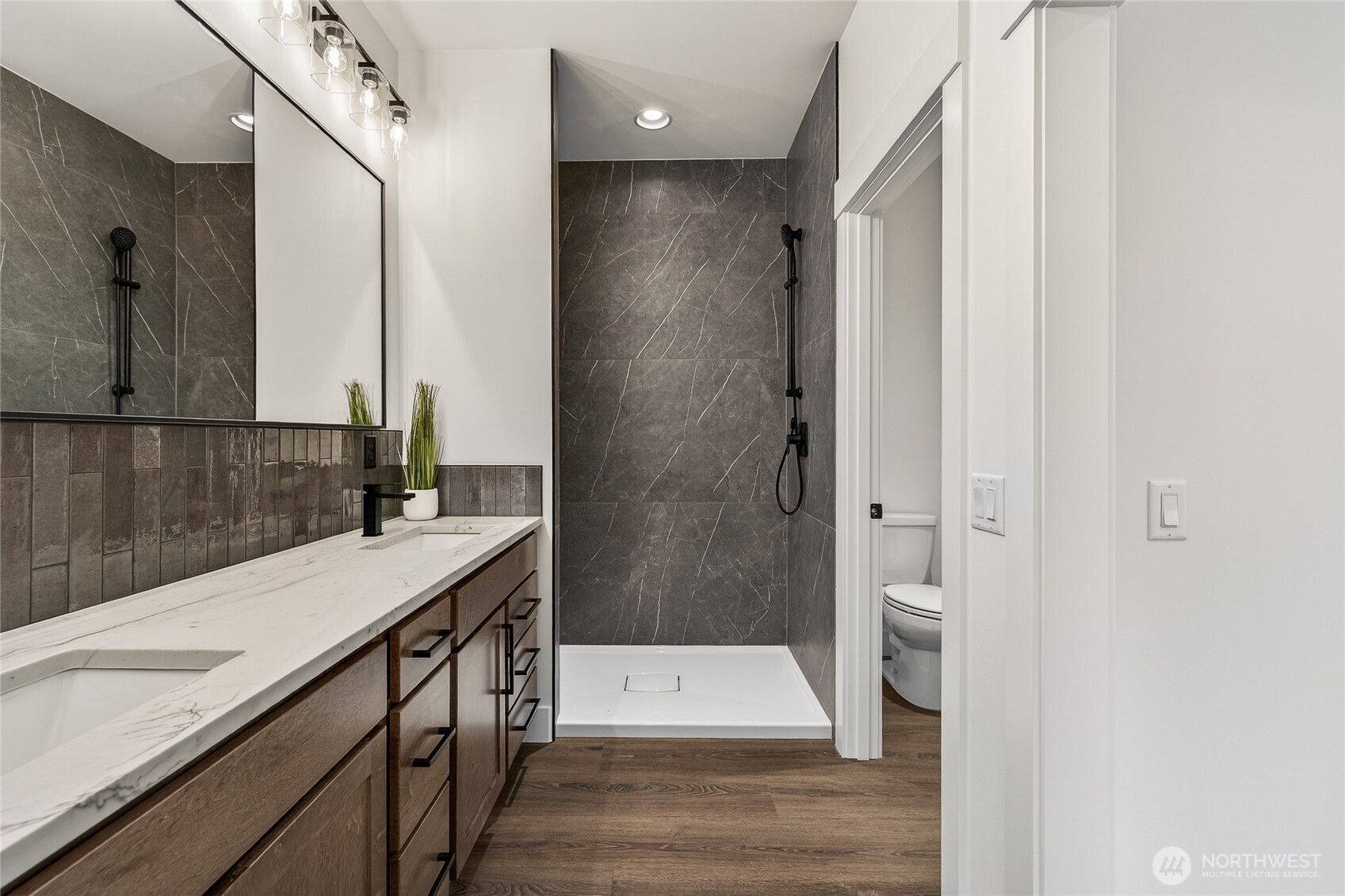 906 Racine Spgs Drive Wenatchee, WA 98801 - Photo 10 of 22