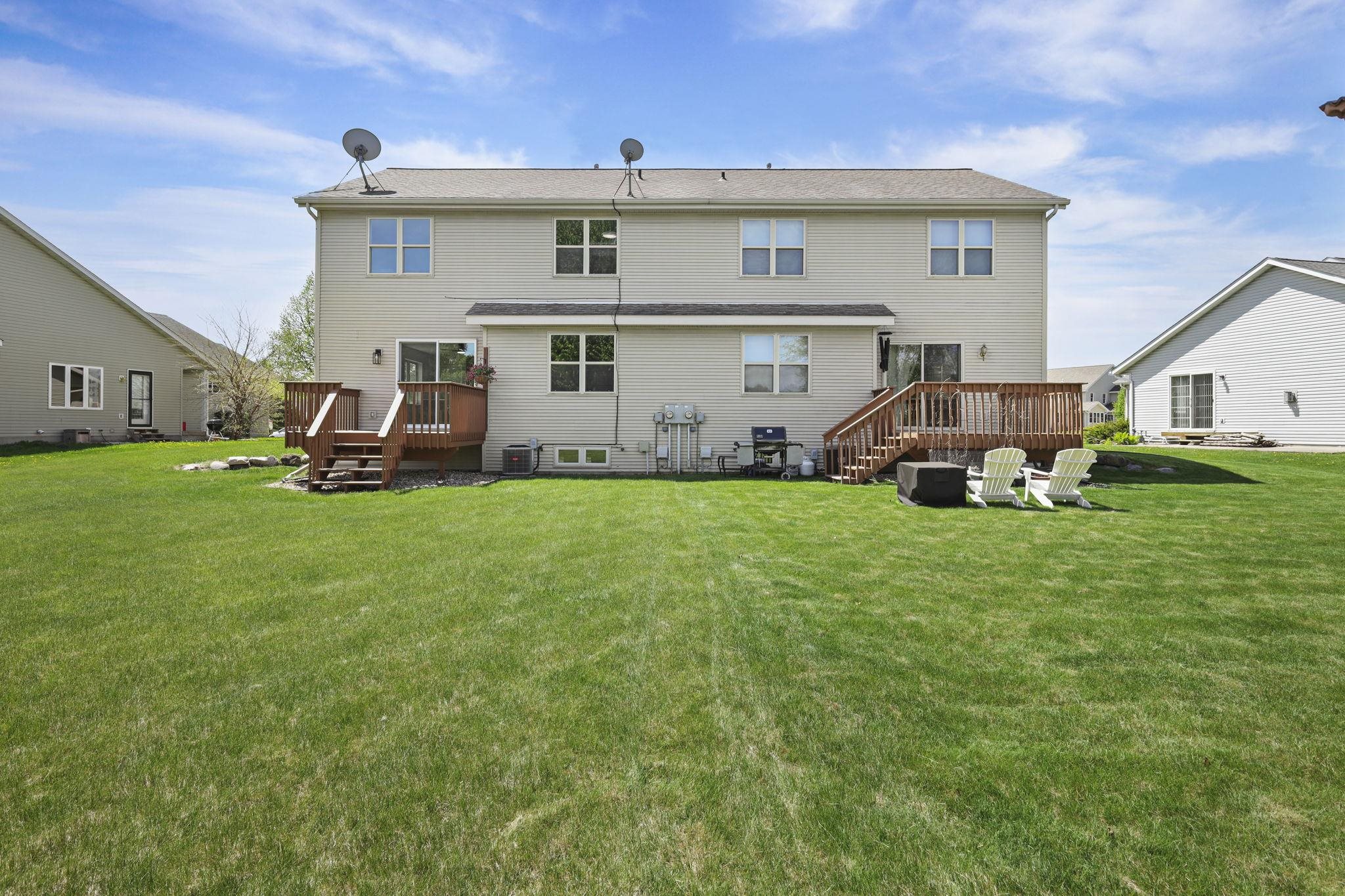 640 Tower Drive Sun Prairie, WI 53590 - Photo 2 of 40