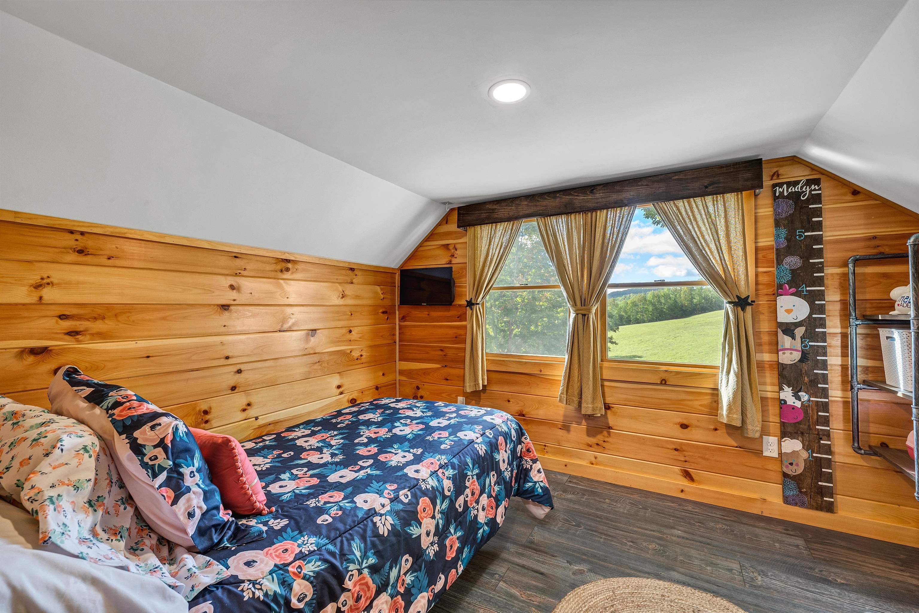 4167 Chelsea Road Corinth, VT 05039 - Photo 11 of 37