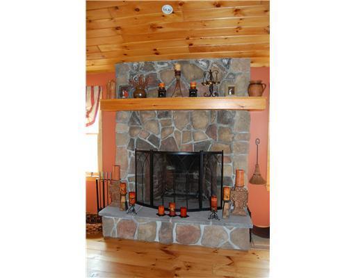 9 Farrington Road Gorham, ME 04038 - Photo 11 of 19 Living Room.