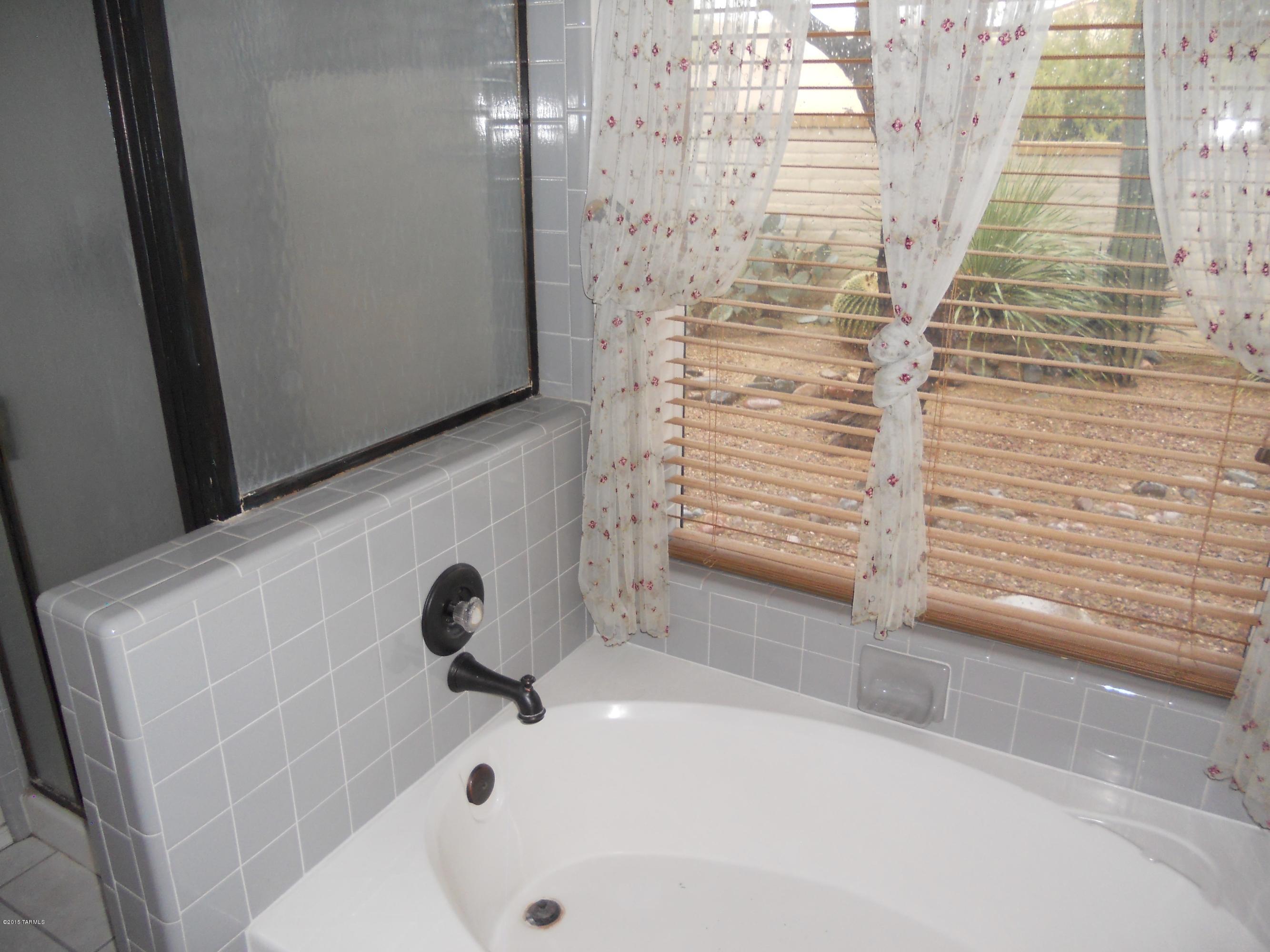 2440 West Catalpa Road Tucson, AZ 85742 - Photo 10 of 13