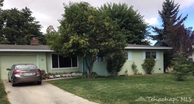 701 Carroll Way Tehachapi, CA 93561 - Photo 2 of 13 Gallery Image 2