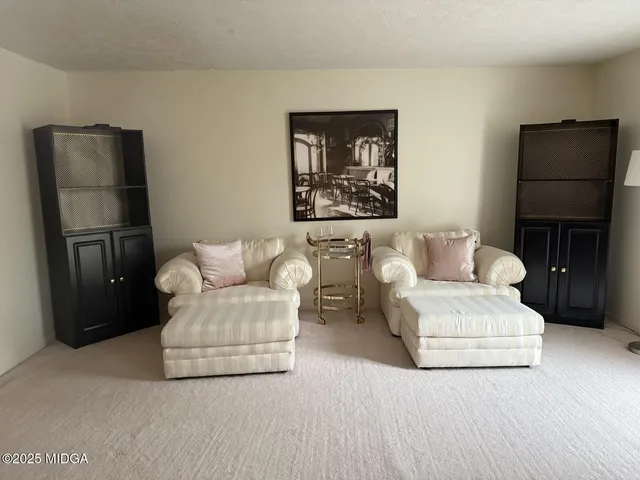 $299,900 | 4620 South Stratford Oaks Drive, Macon, GA 31210