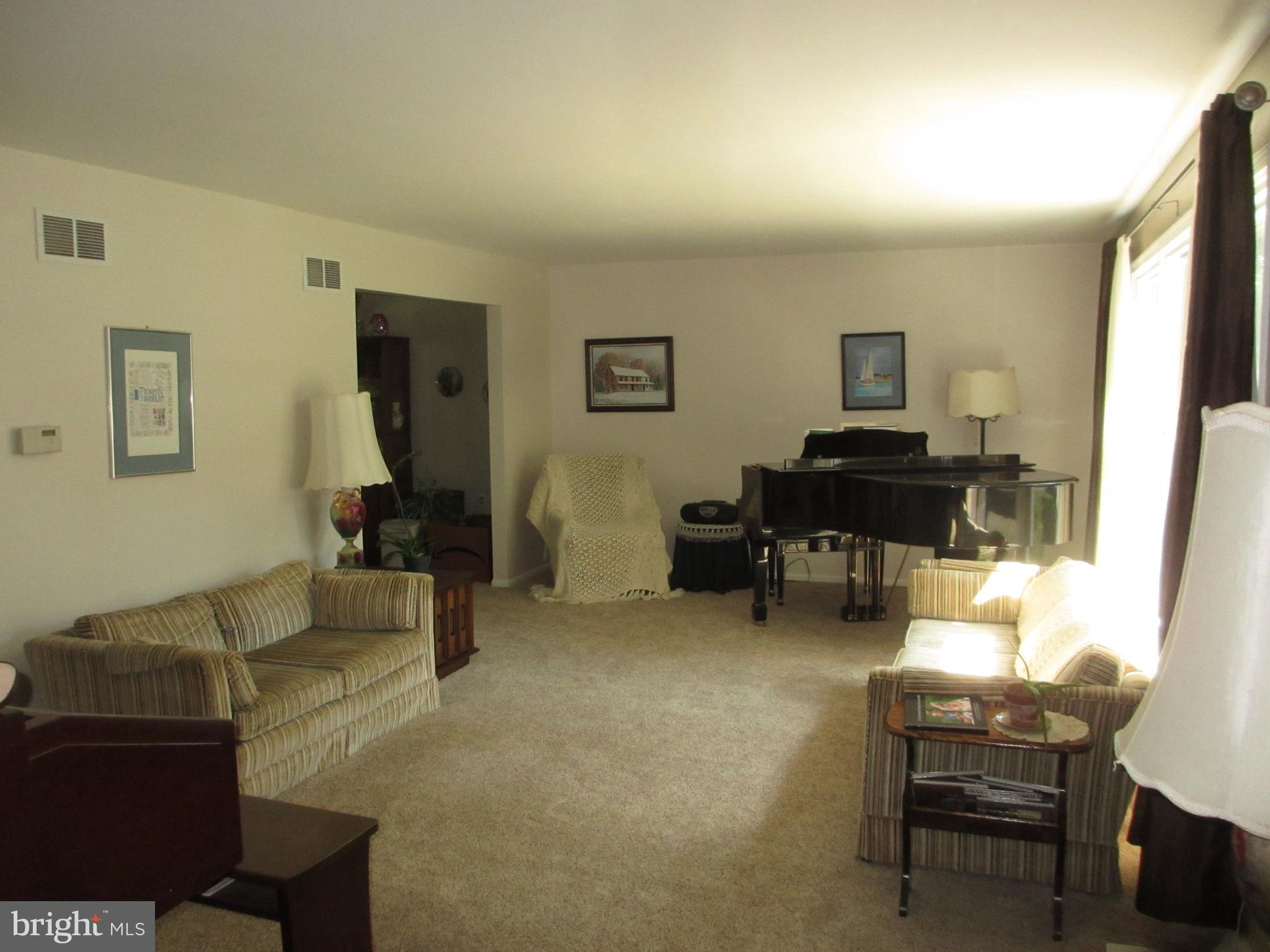 214 Rhett Lane Elkton, MD 21921 - Photo 6 of 30 Living Room LARGE