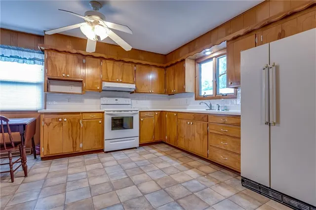 $465,000 | 7497 Nickel Road, Mound City, KS 66056