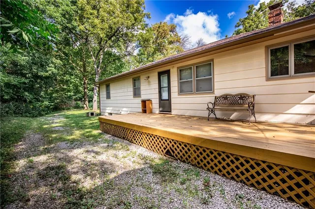 $465,000 | 7497 Nickel Road, Mound City, KS 66056