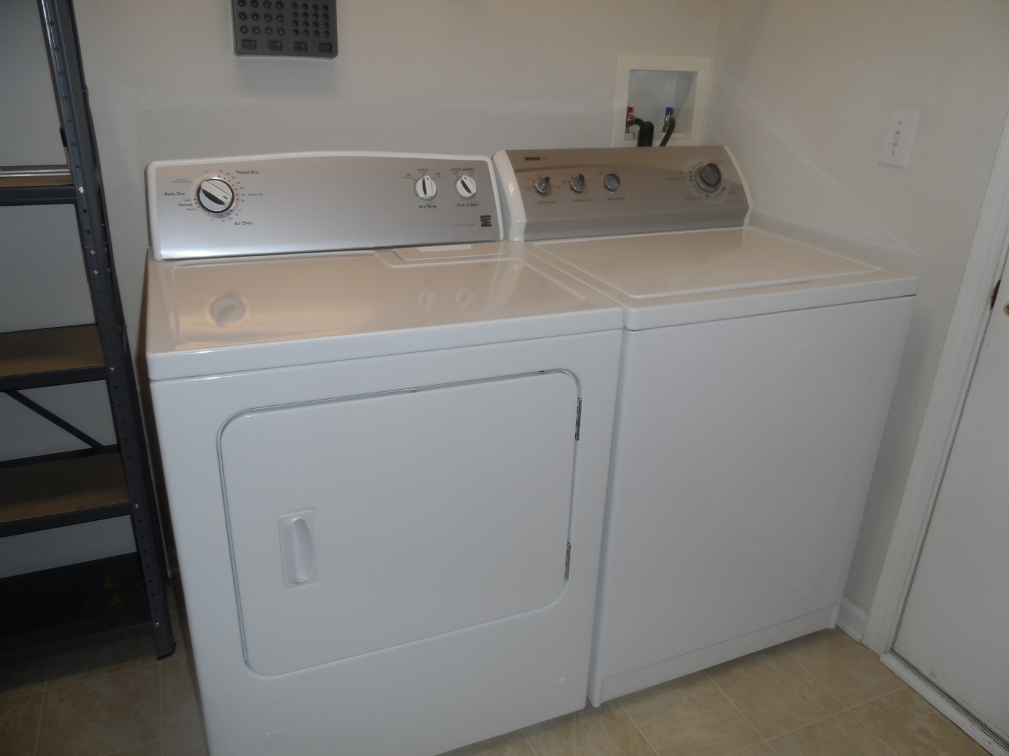 13691 Hemlock Road Huntley, IL 60142 - Photo 10 of 12 a utility room with dryer and washer