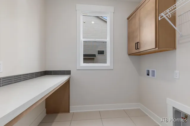 $589,900 | 1080 North Washington Street, Lowell, MI 49331