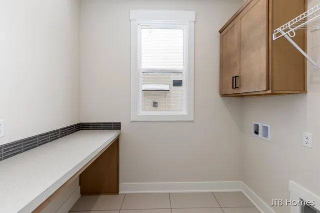 $589,900 | 1080 North Washington Street, Lowell, MI 49331