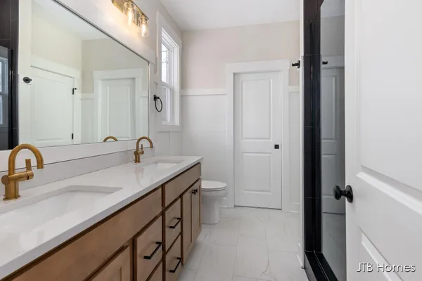 $570,000 | 1080 North Washington Street, Lowell, MI 49331