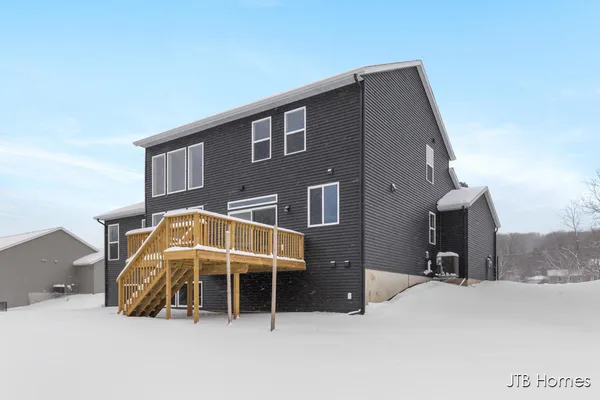 $570,000 | 1080 North Washington Street, Lowell, MI 49331