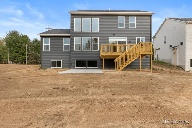 $589,900 | 1080 North Washington Street, Lowell, MI 49331