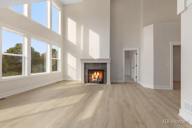 $589,900 | 1080 North Washington Street, Lowell, MI 49331