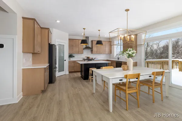 $570,000 | 1080 North Washington Street, Lowell, MI 49331