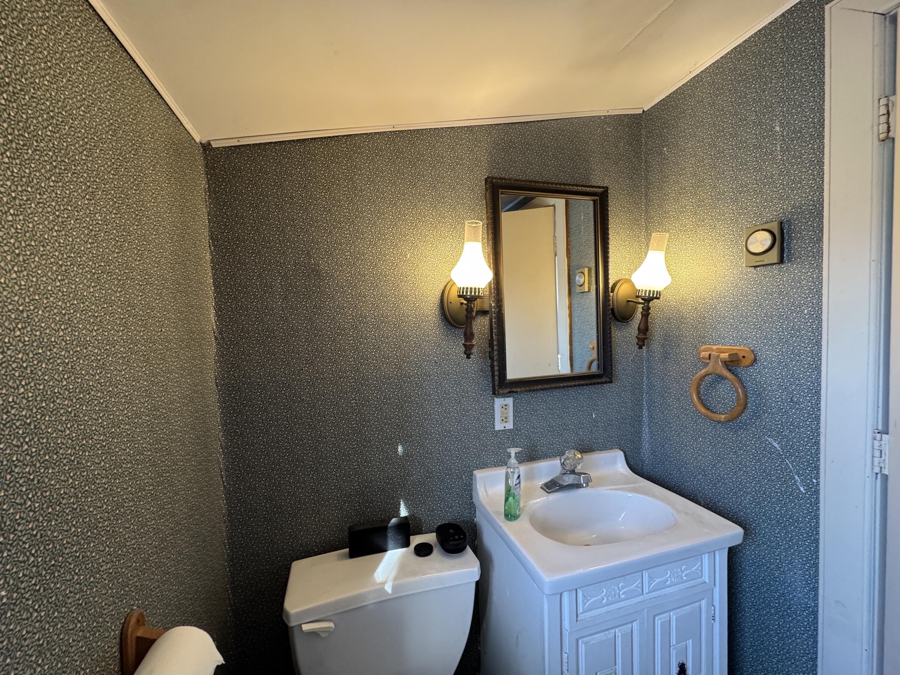 42 Waldo Street Millinocket, ME 04462 - Photo 15 of 21 IMG_7877