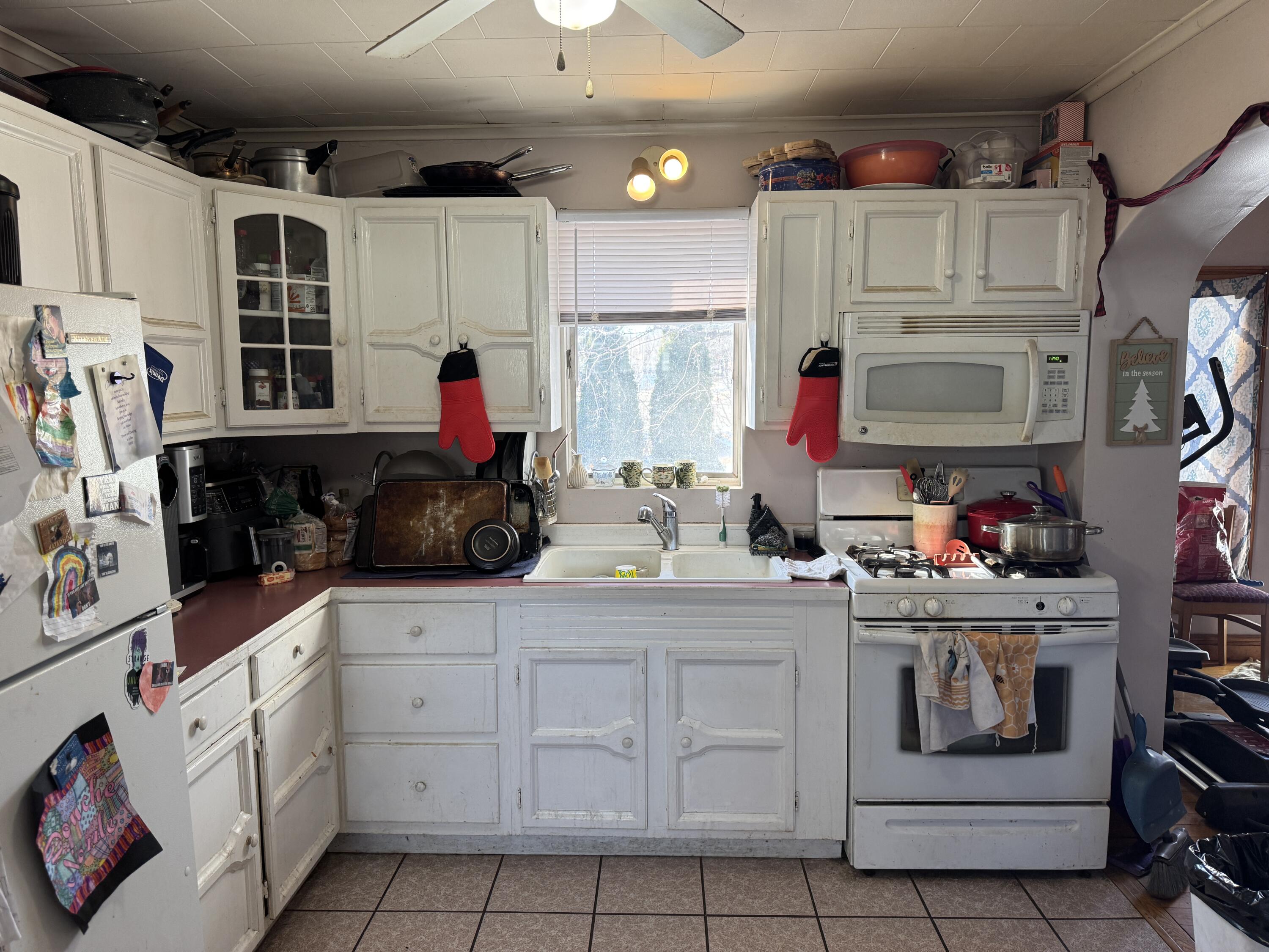 42 Waldo Street Millinocket, ME 04462 - Photo 6 of 21 IMG_7866