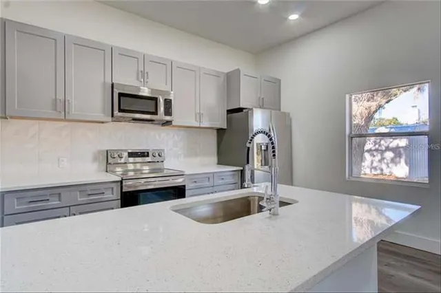 $1,190,000 | 1 Cunningham Lane, DeBary, FL 32713