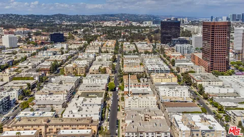 $1,195,000 | 11838 Kiowa Avenue, Unit 101, Los Angeles, CA 90049