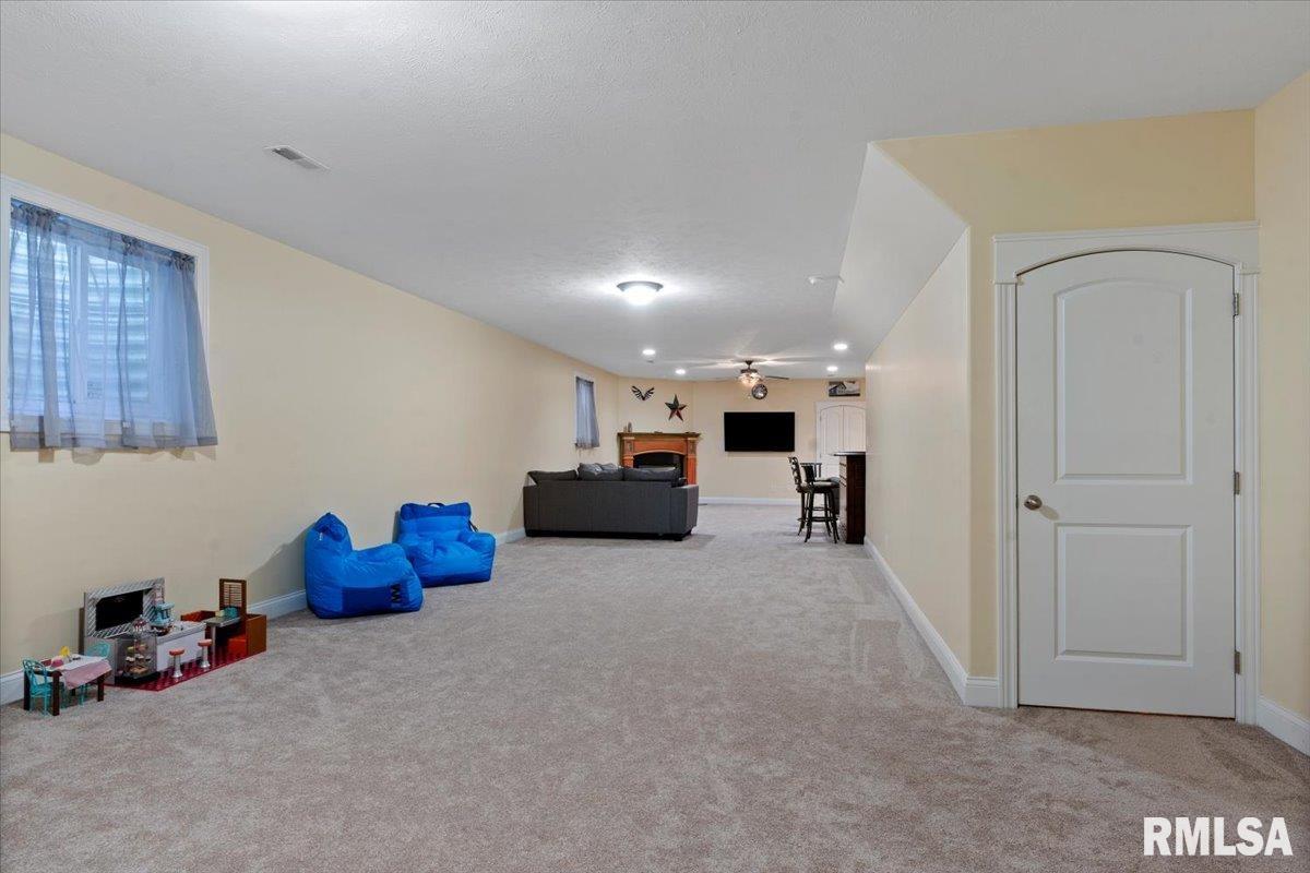 5616 Legacy Lane Springfield, IL 62711 - Photo 37 of 54