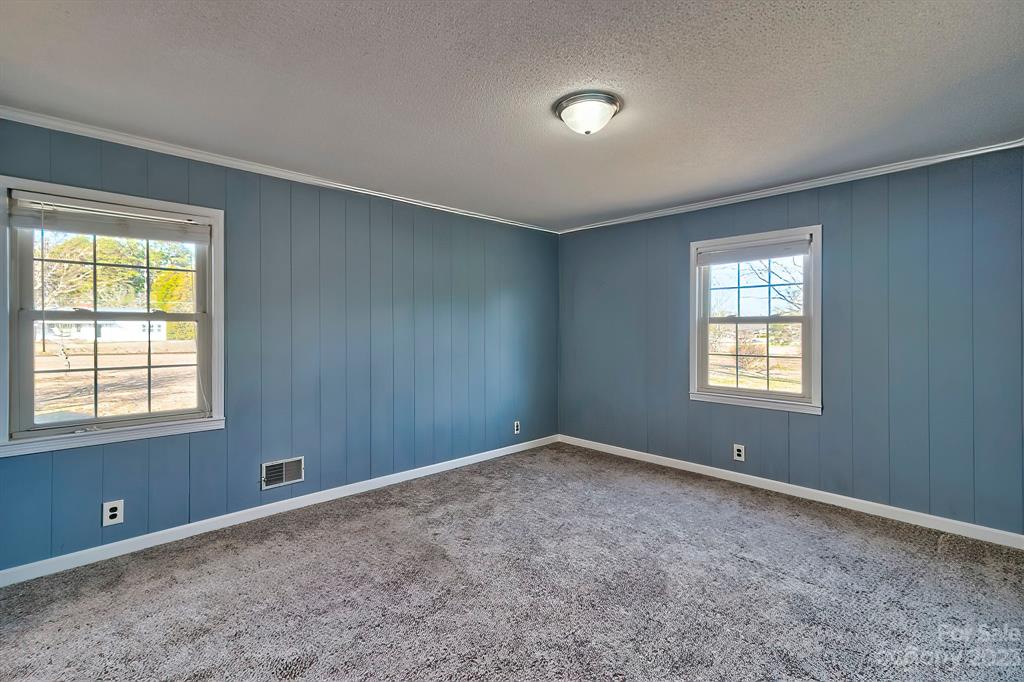117 State Rd S-29-221 Kershaw, SC 29067 - Photo 19 of 28 a view of an empty room with a window