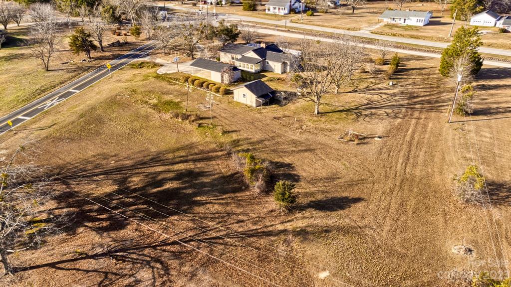 117 State Rd S-29-221 Kershaw, SC 29067 - Photo 7 of 28 a view of a yard