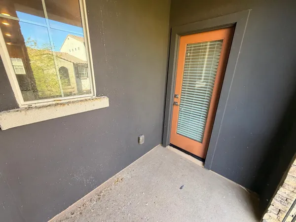 $1,799 | 2348 East Huntington Drive, Phoenix, AZ 85040
