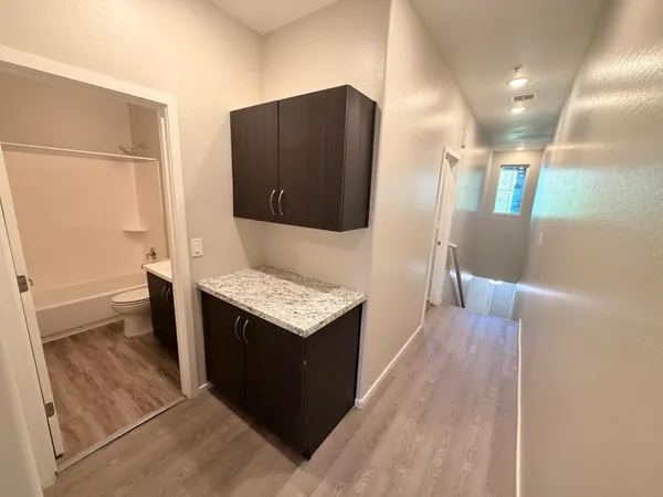 $1,799 | 2348 East Huntington Drive, Phoenix, AZ 85040