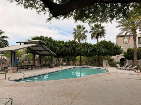 $1,799 | 2348 East Huntington Drive, Phoenix, AZ 85040
