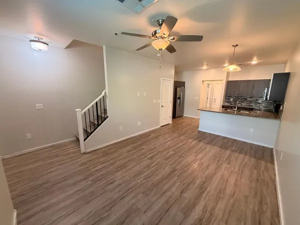 $1,799 | 2348 East Huntington Drive, Phoenix, AZ 85040
