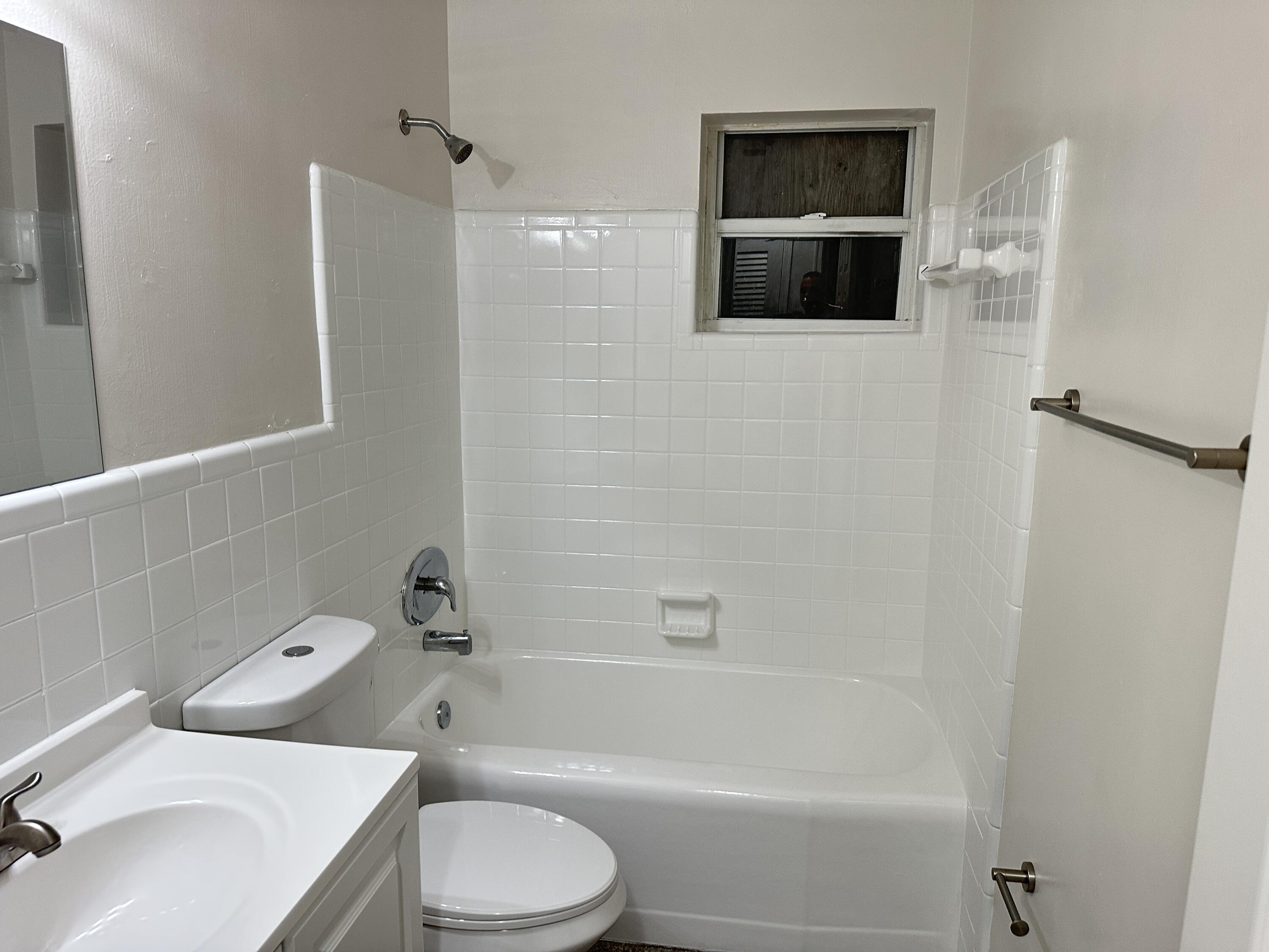 527 Puritan Road, Unit 2 West Palm Beach, FL 33405 - Photo 5 of 13 IMG_9941