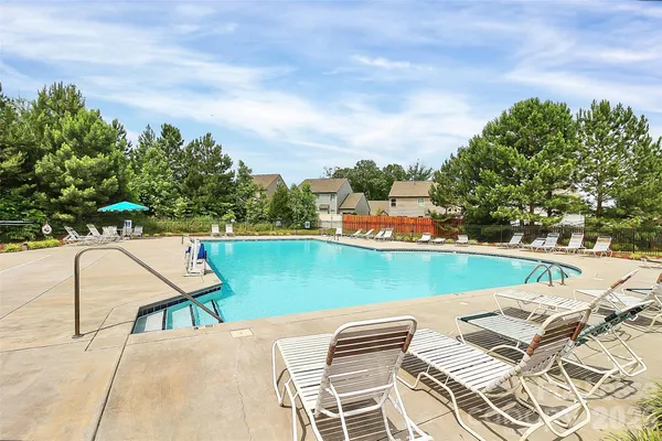 $2,395 | 225 Kingston Drive, Mount Holly, NC 28120