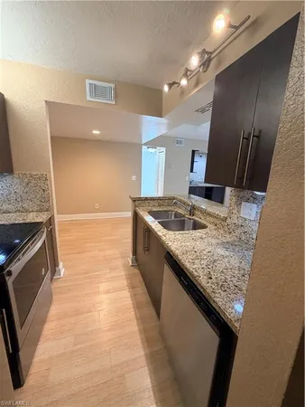 $1,750 | 190 Santa Clara Drive, Unit 190, Naples, FL 34104