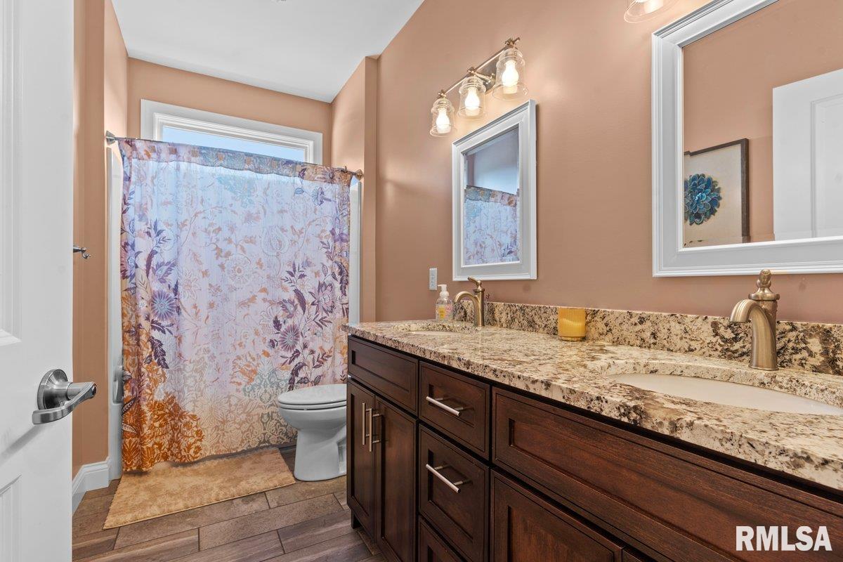 113 Ramblewood Road Chatham, IL 62629 - Photo 27 of 43 Gallery Image 27