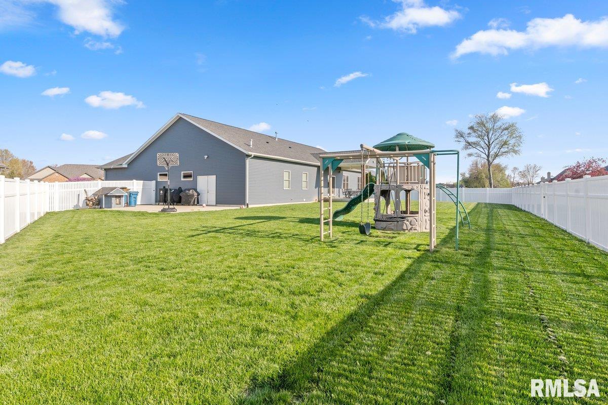 113 Ramblewood Road Chatham, IL 62629 - Photo 41 of 43 Gallery Image 41