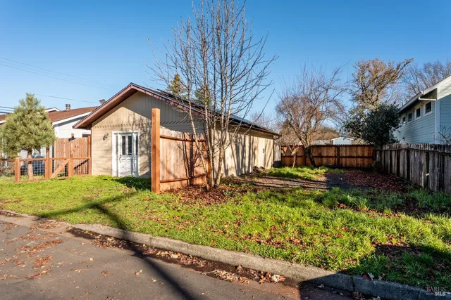 $379,000 | 309 East Valley Street, Willits, CA 95490