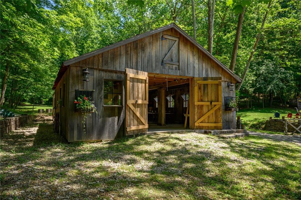 997 Mt Liberty Road Nashville, IN 47448 - Photo 10 of 56 Gallery Image 10
